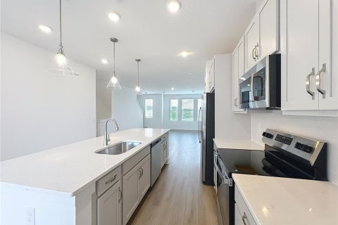 Townhouse in Winter Garden, Florida 3 bedrooms, 192.49 sq.m. № 1902686 - photo 14