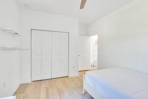 Villa ou maison à vendre à Cutler Bay, Floride: 5 chambres, 233.56 m2 № 2059196 - photo 26