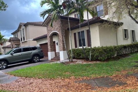 Villa ou maison à Cutler Bay, Floride 5 chambres, 233.56 m2 № 2059196