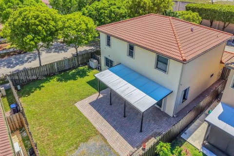 Villa ou maison à vendre à Cutler Bay, Floride: 5 chambres, 233.56 m2 № 2059196 - photo 5