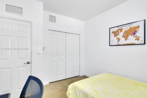 Villa ou maison à vendre à Cutler Bay, Floride: 5 chambres, 233.56 m2 № 2059196 - photo 22