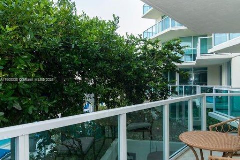 Condo in Sunny Isles Beach, Florida, 3 bedrooms  № 2012677 - photo 22