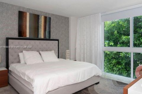 Condo in Sunny Isles Beach, Florida, 3 bedrooms  № 2012677 - photo 17