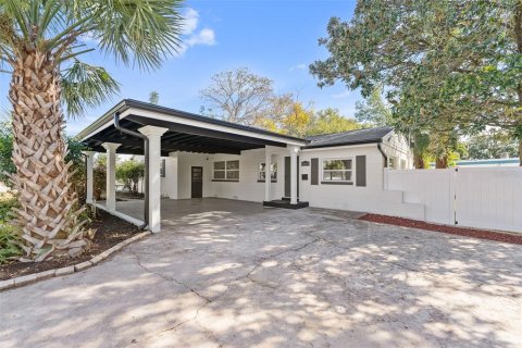 Villa ou maison à vendre à Orlando, Floride: 3 chambres, 128.67 m2 № 2277172 - photo 2