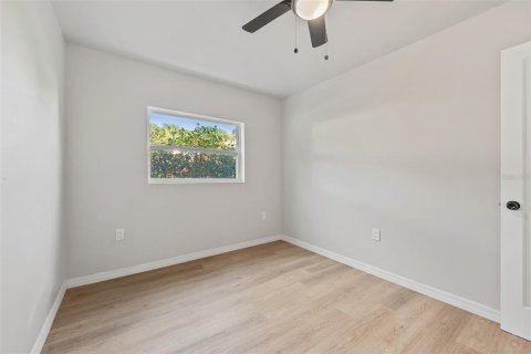 Villa ou maison à vendre à Orlando, Floride: 3 chambres, 128.67 m2 № 2277172 - photo 15
