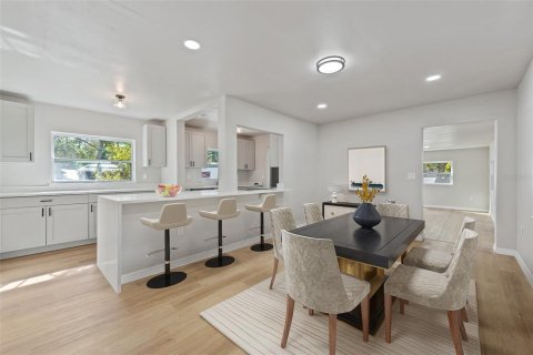 Villa ou maison à vendre à Orlando, Floride: 3 chambres, 128.67 m2 № 2277172 - photo 8
