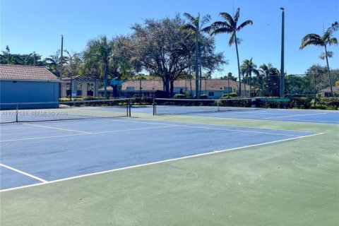 Снять в аренду виллу или дом в Мирамар, Флорида 2 спальни, 95.69м2, № 1995094 - фото 23