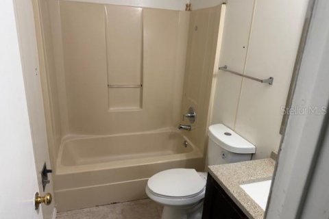 House in Winter Haven, Florida 3 bedrooms, 115.57 sq.m. № 1879329 - photo 9
