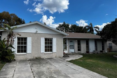 Casa en venta en Kissimmee, Florida, 4 dormitorios, 171.87 m2 № 1529236 - foto 1