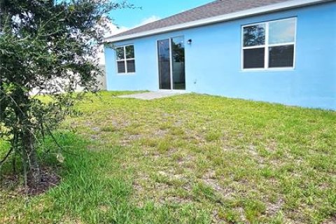House in Haines City, Florida 4 bedrooms, 164.99 sq.m. № 1844684 - photo 25