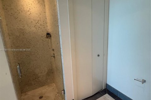 Condo in Miami, Florida, 2 bedrooms  № 1657673 - photo 12