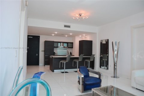 Condo in Miami, Florida, 2 bedrooms  № 1657673 - photo 19