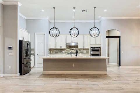 Villa ou maison à louer à Bradenton, Floride: 4 chambres, 297.47 m2 № 2399513 - photo 7