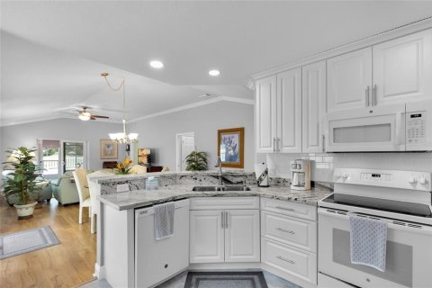 Casa en venta en Lady Lake, Florida, 2 dormitorios, 116.59 m2 № 1843509 - foto 9