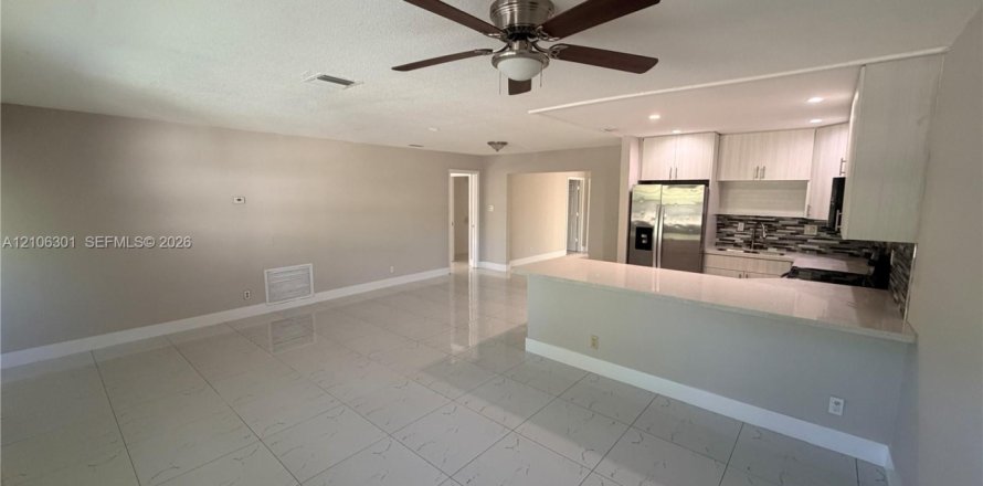 Villa ou maison à Plantation, Floride 4 chambres, 153.29 m2 № 2422071