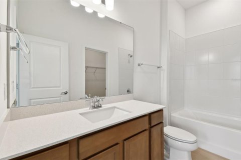 House in Riverview, Florida 5 bedrooms, 332.13 sq.m. № 1547341 - photo 4
