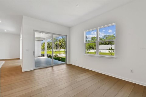 House in Riverview, Florida 5 bedrooms, 332.13 sq.m. № 1547341 - photo 25