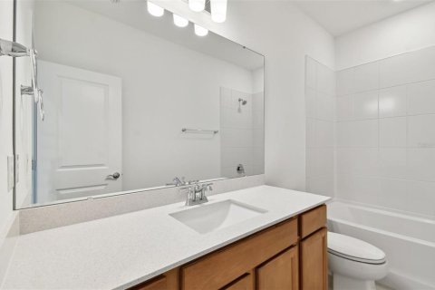 House in Riverview, Florida 5 bedrooms, 332.13 sq.m. № 1547341 - photo 14