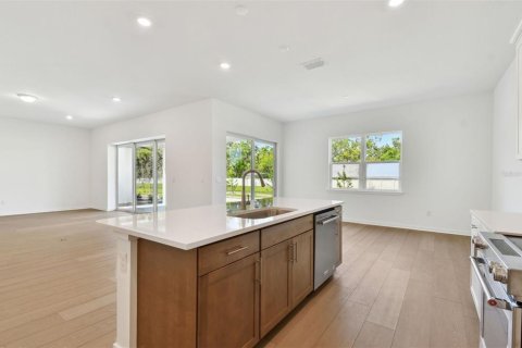 House in Riverview, Florida 5 bedrooms, 332.13 sq.m. № 1547341 - photo 26