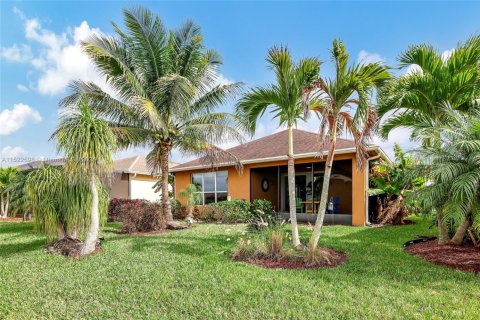 Casa en venta en Port St. Lucie, Florida, 2 dormitorios, 162.39 m2 № 1701819 - foto 7