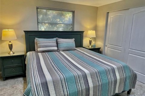 Villa ou maison à louer à Sarasota, Floride: 2 chambres, 137.4 m2 № 1842079 - photo 8