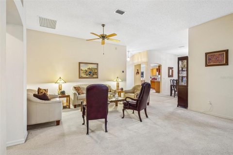 Villa ou maison à vendre à The Villages, Floride: 3 chambres, 203.64 m2 № 2314550 - photo 8