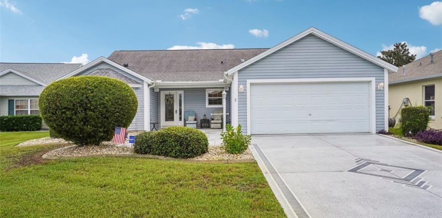 Villa ou maison à The Villages, Floride 3 chambres, 203.64 m2 № 2314550