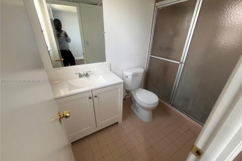 Apartamento en alquiler en North Lauderdale, Florida, 2 dormitorios, 92.9 m2 № 1840930 - foto 5