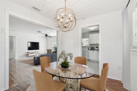 Купить виллу или дом в Тампа, Флорида 5 комнат, 99.78м2, № 1780687 - фото 4