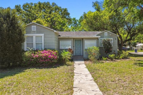 Villa ou maison à vendre à Tampa, Floride: 2 chambres, 99.78 m2 № 1780687 - photo 1