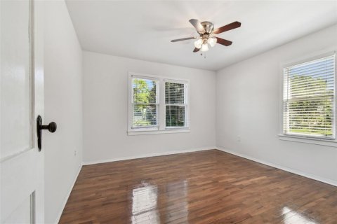 Casa en venta en Tampa, Florida, 2 dormitorios, 99.78 m2 № 1780687 - foto 29