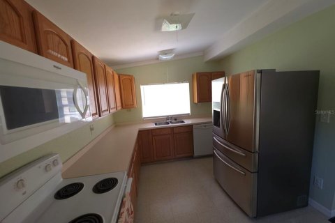 House in Clermont, Florida 3 bedrooms, 98.38 sq.m. № 2139398 - photo 25