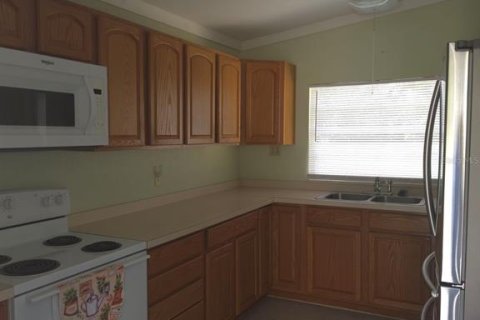House in Clermont, Florida 3 bedrooms, 98.38 sq.m. № 2139398 - photo 13