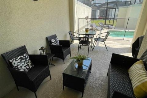Adosado en venta en Kissimmee, Florida, 4 dormitorios, 177.81 m2 № 1533987 - foto 25