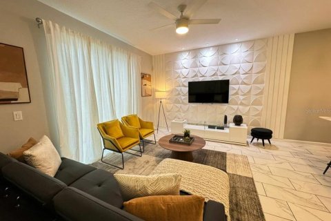 Adosado en venta en Kissimmee, Florida, 4 dormitorios, 177.81 m2 № 1533987 - foto 4