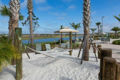 Adosado en venta en Kissimmee, Florida, 4 dormitorios, 177.81 m2 № 1533987 - foto 26