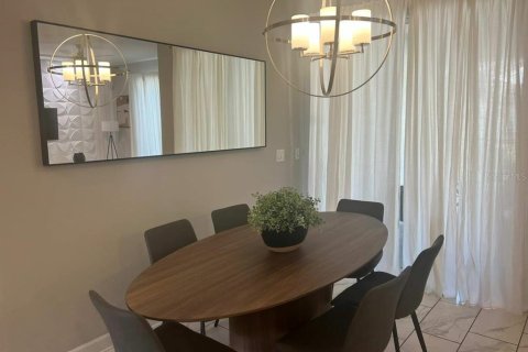 Adosado en venta en Kissimmee, Florida, 4 dormitorios, 177.81 m2 № 1533987 - foto 24