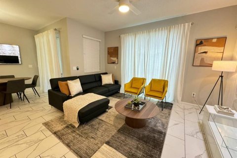 Adosado en venta en Kissimmee, Florida, 4 dormitorios, 177.81 m2 № 1533987 - foto 16