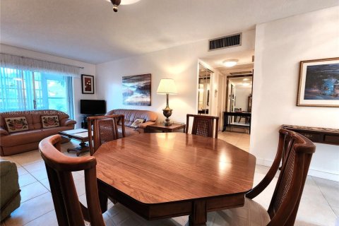Copropriété à vendre à Lauderhill, Floride: 2 chambres, 80.82 m2 № 1937230 - photo 9