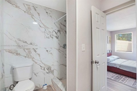 Villa ou maison à vendre à Fort Lauderdale, Floride: 4 chambres № 1947580 - photo 25