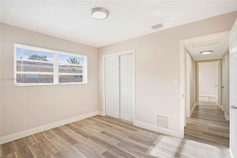 Villa ou maison à vendre à Fort Lauderdale, Floride: 4 chambres № 1947580 - photo 28