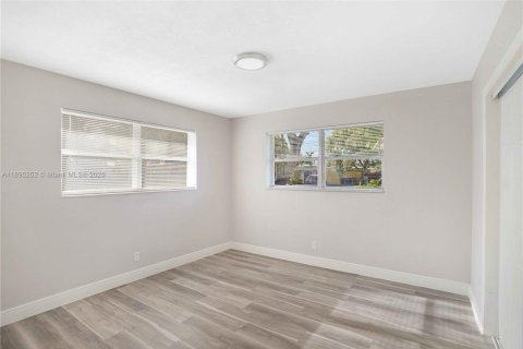 Villa ou maison à vendre à Fort Lauderdale, Floride: 4 chambres № 1947580 - photo 17