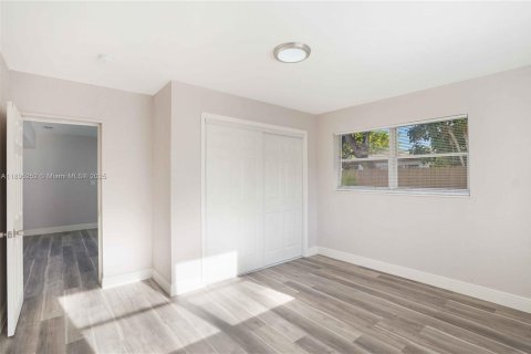 Villa ou maison à vendre à Fort Lauderdale, Floride: 4 chambres № 1947580 - photo 14