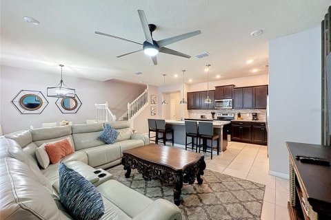 Adosado en venta en Davenport, Florida, 5 dormitorios, 213.02 m2 № 2202313 - foto 18