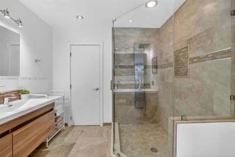 Купить таунхаус в Форт-Лодердейл, Флорида 2 спальни, 98.1м2, № 2026807 - фото 22