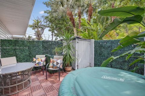 Купить таунхаус в Форт-Лодердейл, Флорида 2 спальни, 98.1м2, № 2026807 - фото 27