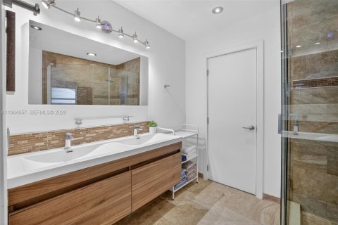 Купить таунхаус в Форт-Лодердейл, Флорида 2 спальни, 98.1м2, № 2026807 - фото 21