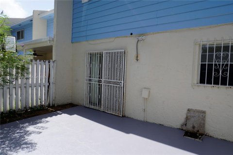 Townhouse in Cutler Bay, Florida 3 bedrooms, 135.45 sq.m. № 1846096 - photo 27