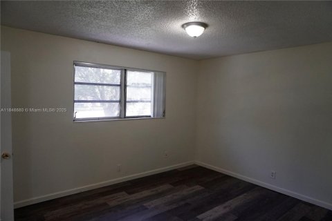Townhouse in Cutler Bay, Florida 3 bedrooms, 135.45 sq.m. № 1846096 - photo 22
