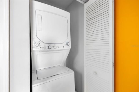 Adosado en venta en Tampa, Florida, 2 dormitorios, 101.64 m2 № 1592380 - foto 23